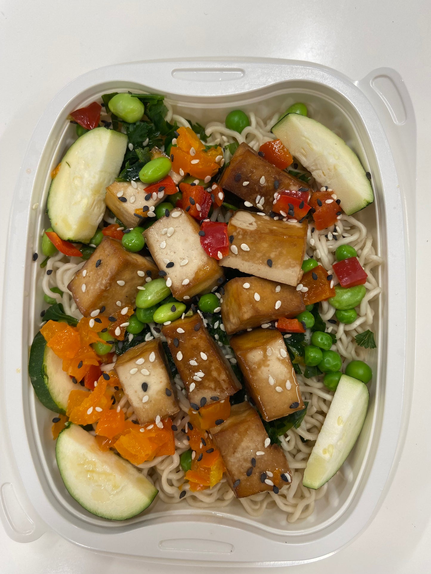 Tofu fumĂ© et ramen đ¶ïžđ¶ïž