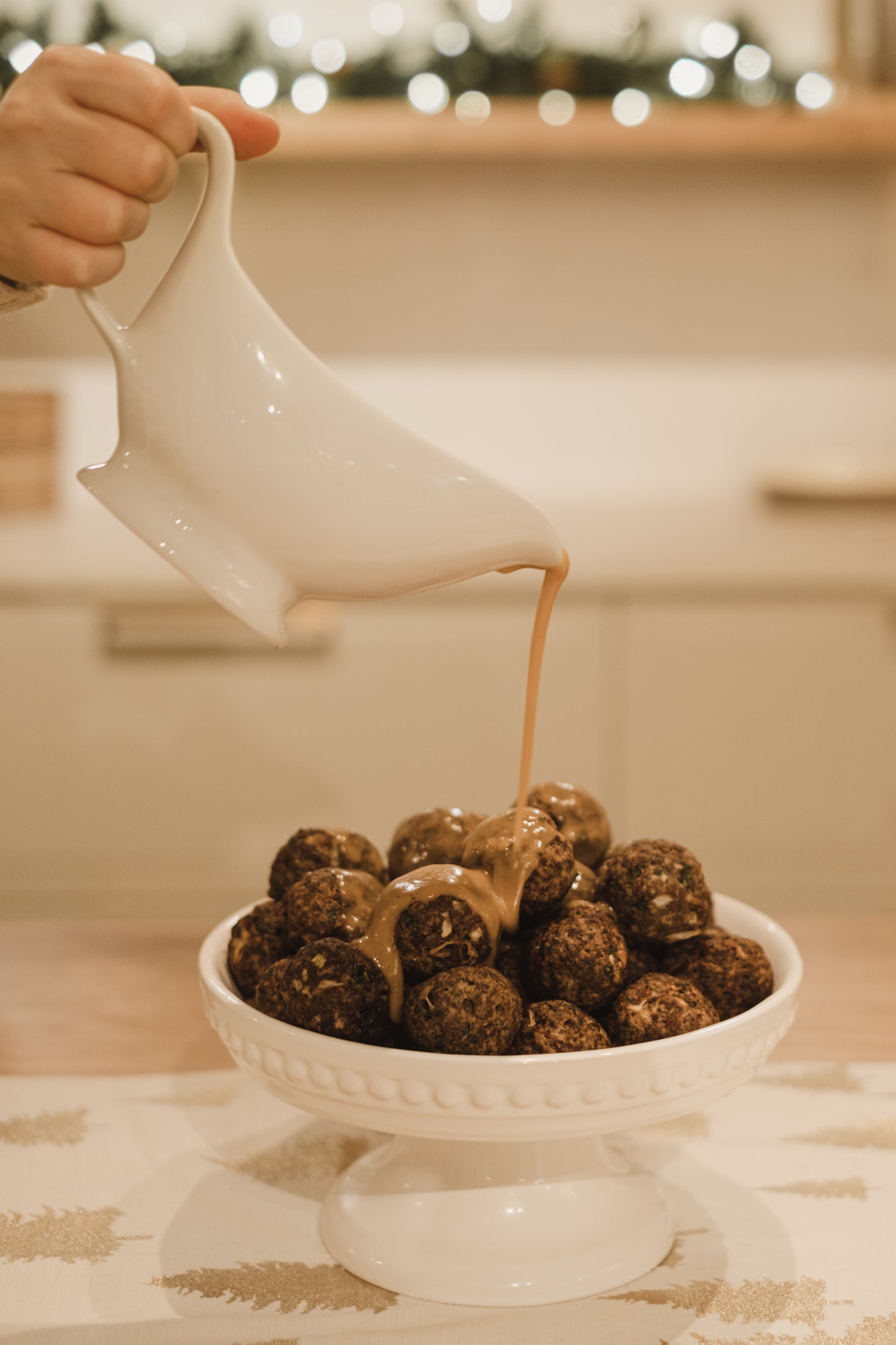 Boulettes (12) & sauce gravy